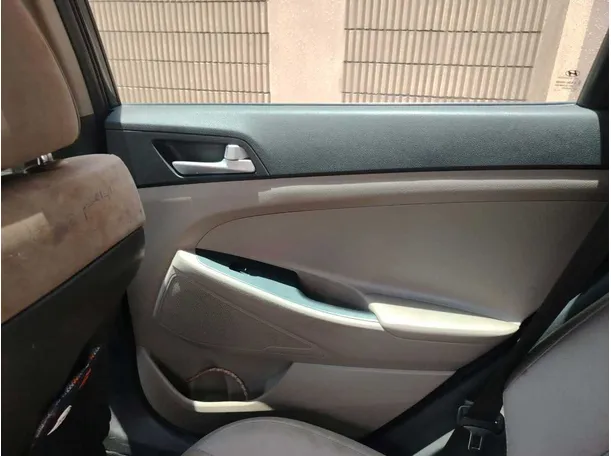 Car image 39