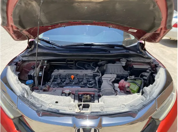 Car image 25