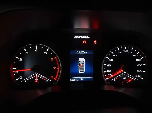 Car image 18