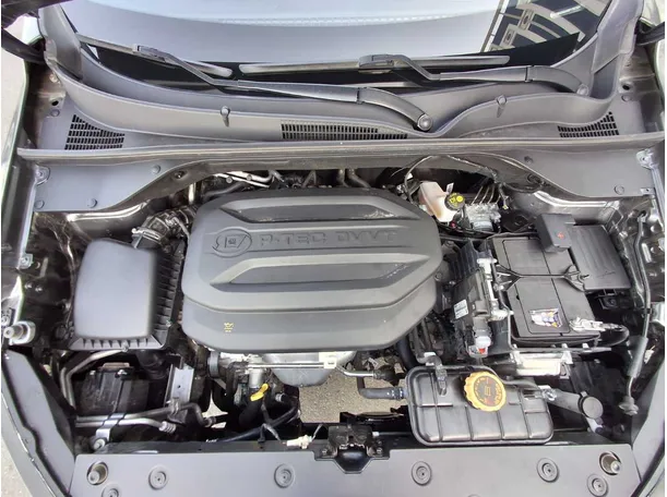 Car image 19
