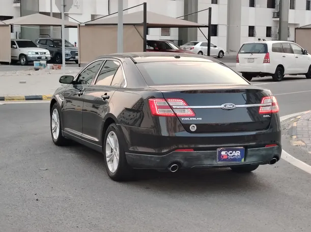 Car image 7