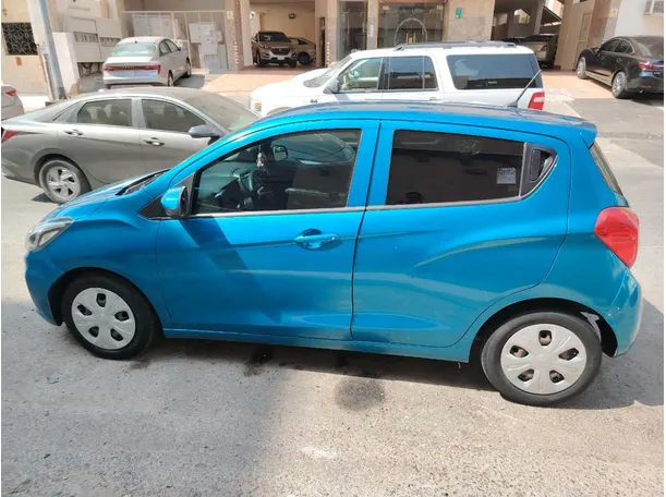 Car image 8
