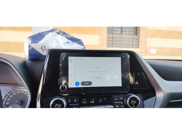 Car image 19