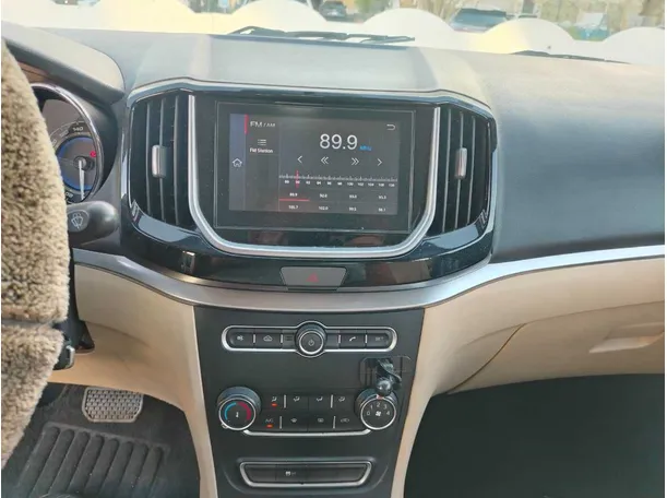 Car image 28
