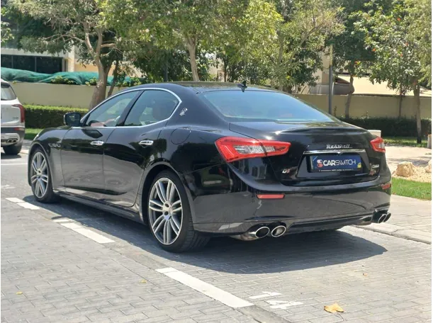 Car image 7