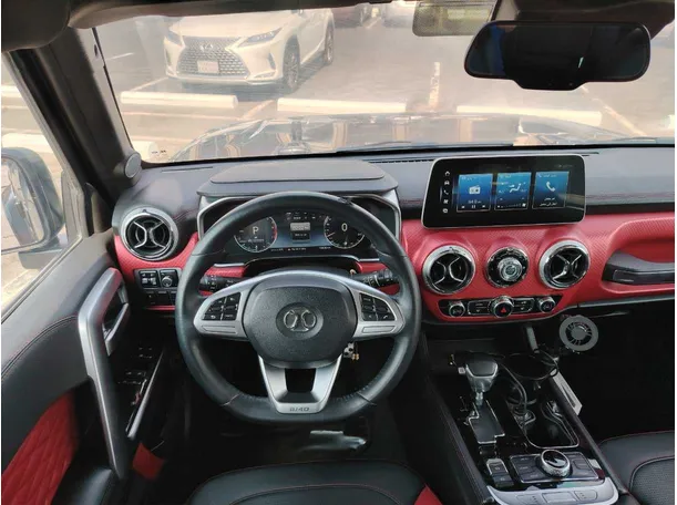 Car image 24