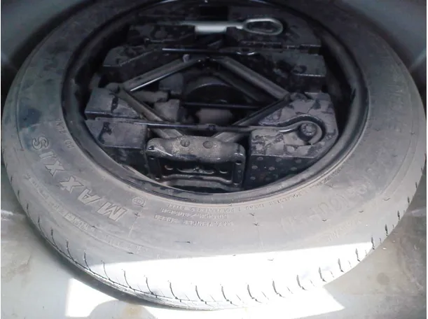 Car image 22