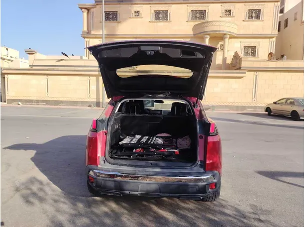 Car image 21