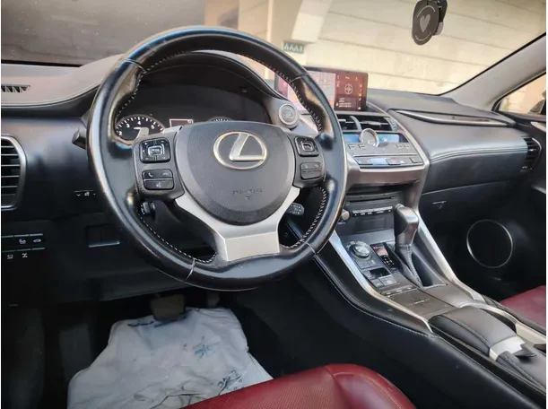 Car image 29