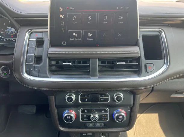 Car image 18