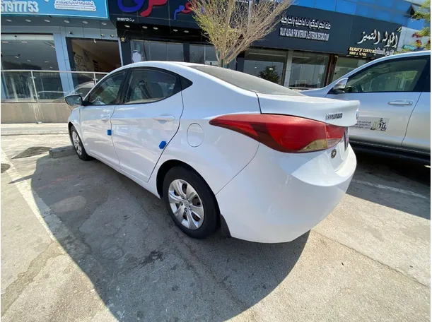 Car image 6