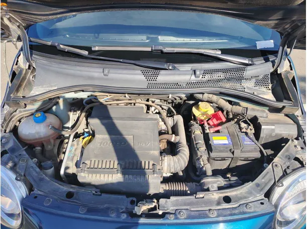 Car image 25