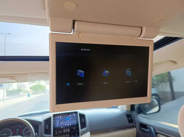 Car image 39