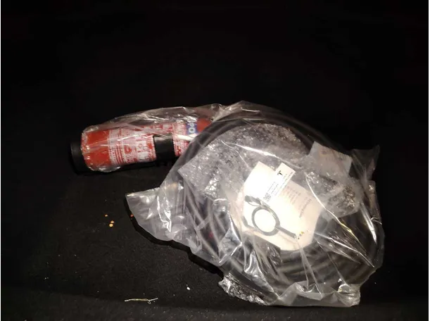 Car image 25