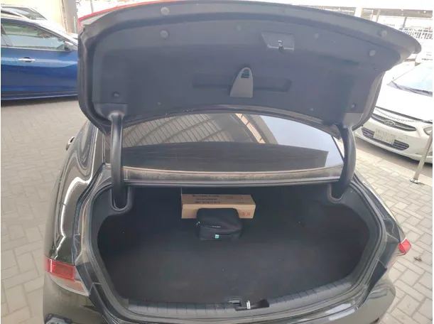 Car image 31