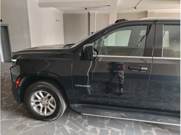 Car image 8