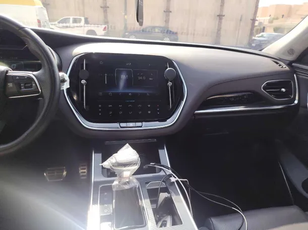 Car image 20