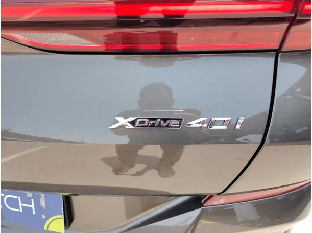 Car image 47