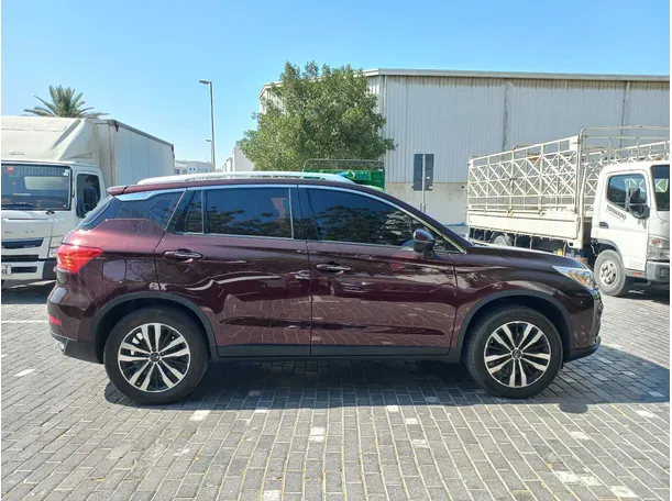 Car image 8