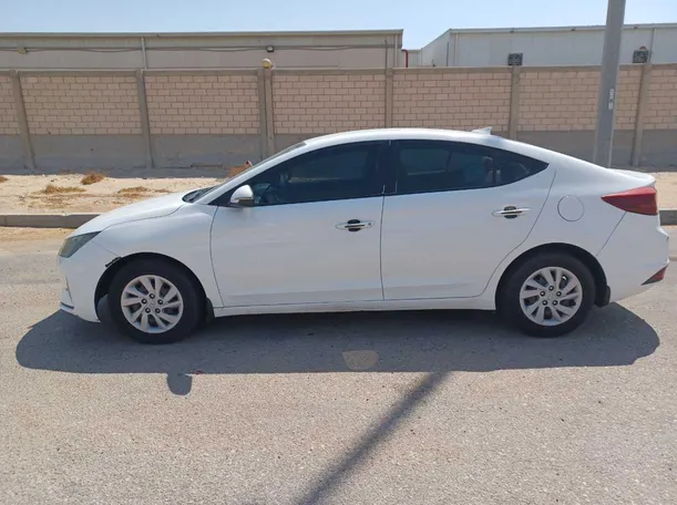 Car image 8