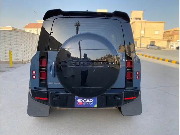 Car image 6