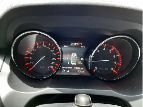 Car image 18