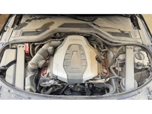 Car image 30