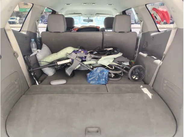 Car image 26