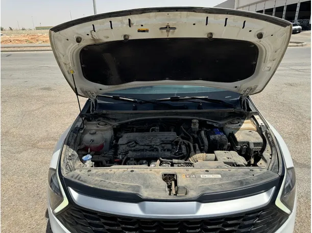 Car image 23