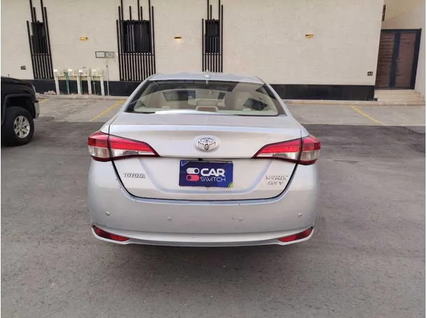 Car image 6