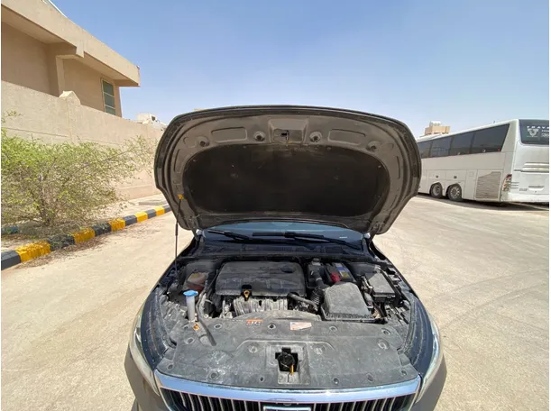 Car image 25