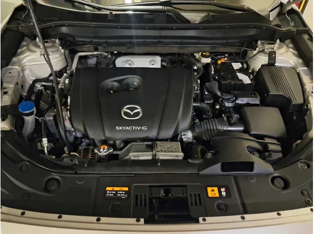 Car image 19