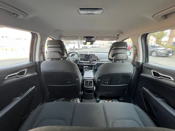 Car image 22