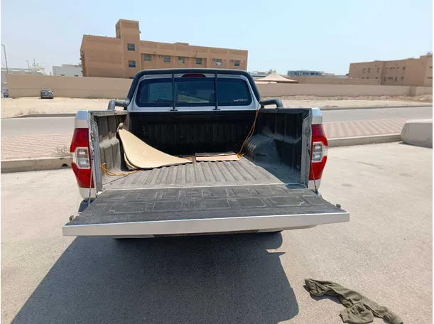 Car image 25