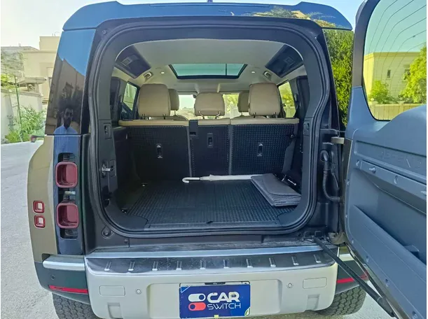 Car image 28