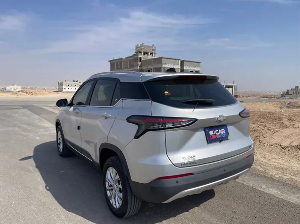 Car image 7