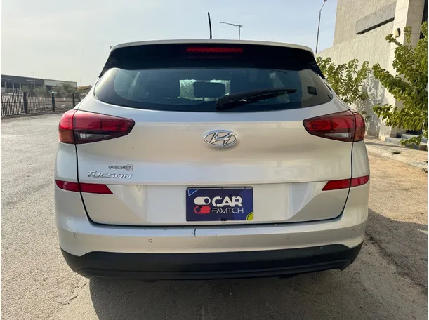 Car image 6