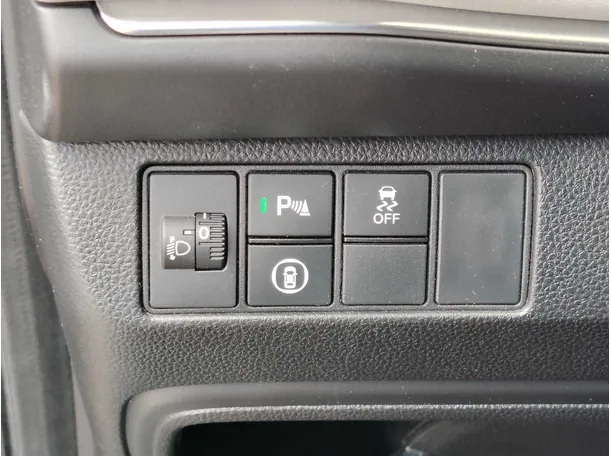 Car image 32