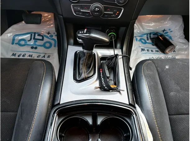 Car image 20
