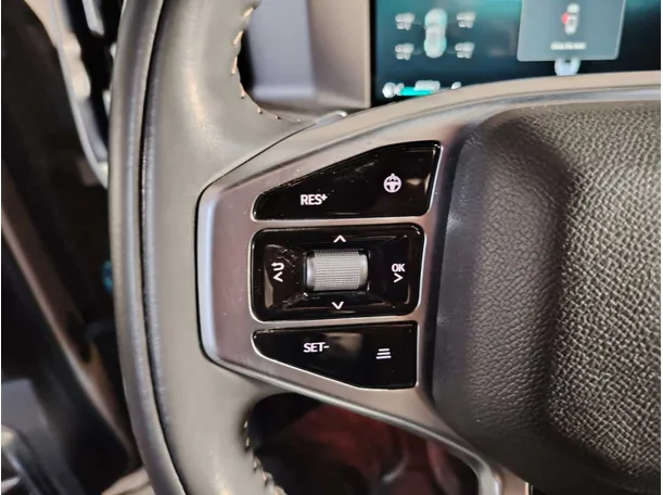 Car image 38