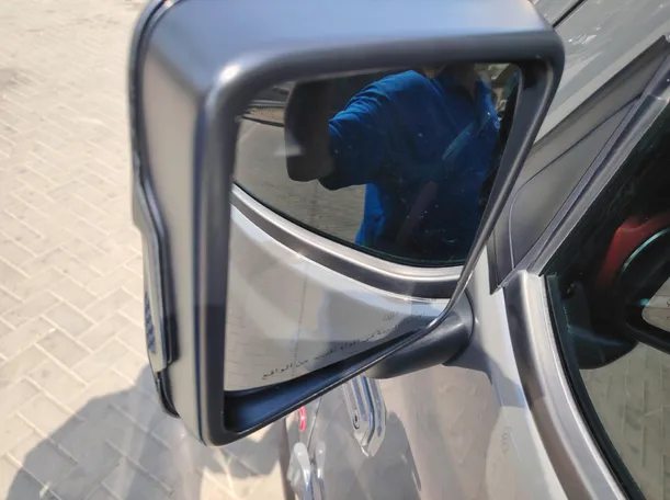 Car image 35