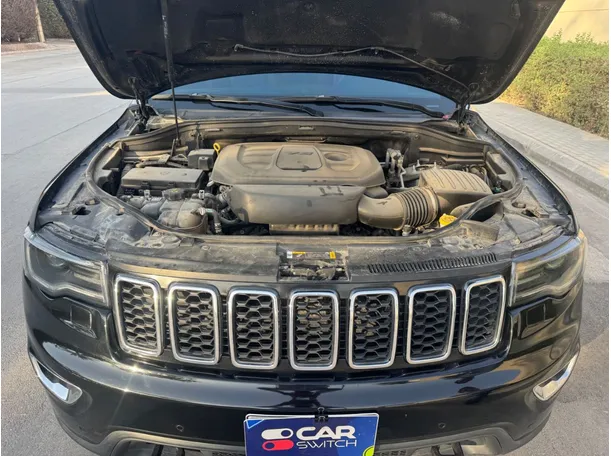 Car image 21