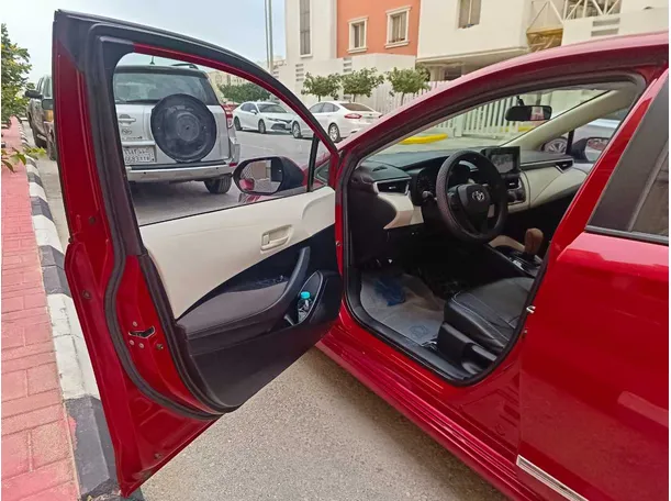 Car image 11