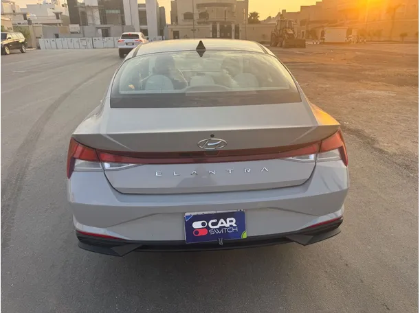 Car image 6