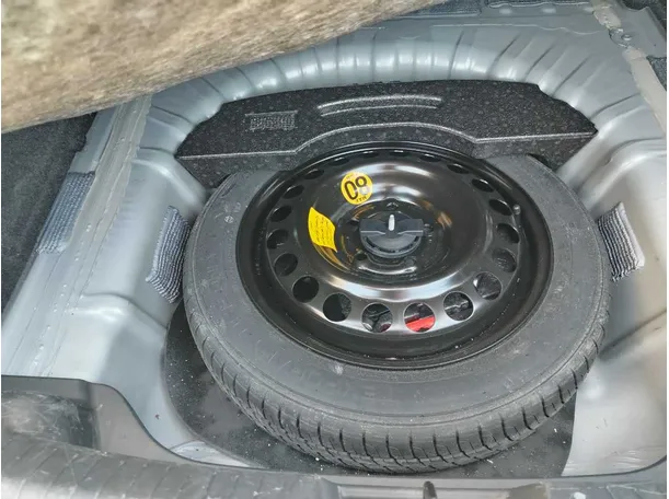 Car image 42