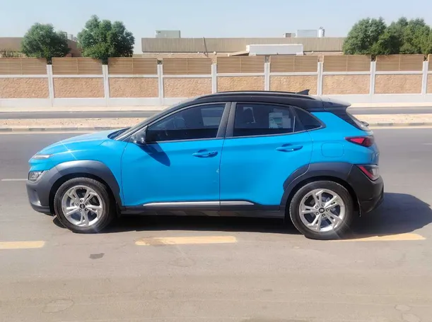 Car image 8