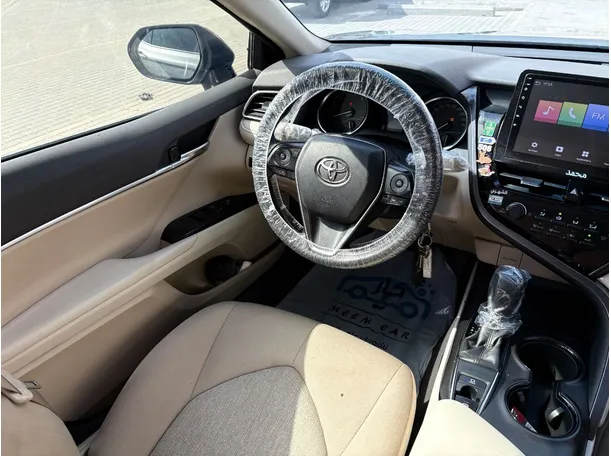 Car image 21