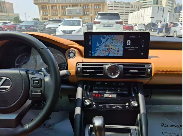 Car image 16