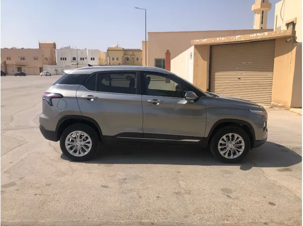 Car image 4