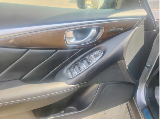 Car image 31